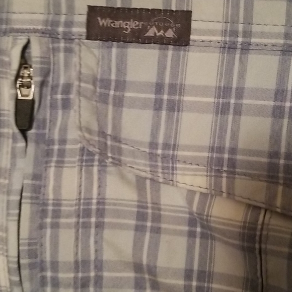 Wrangler shirt - Picture 2 of 4